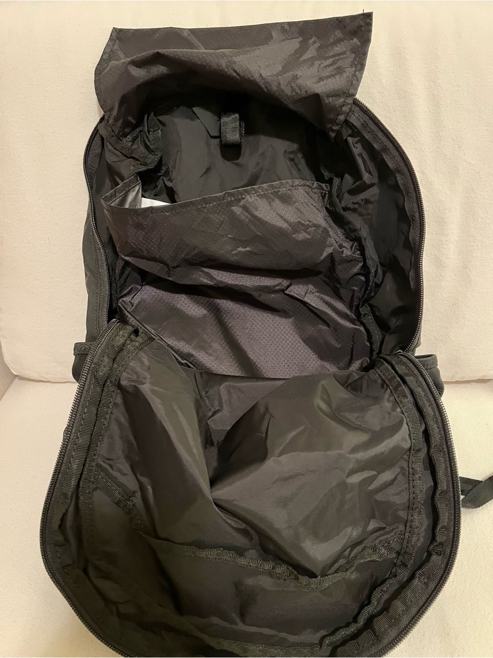 Nomatic Collapsible “Navigator” Pack 16L - Black Backpack Travel Everyday NWT - Picture 9 of 16
